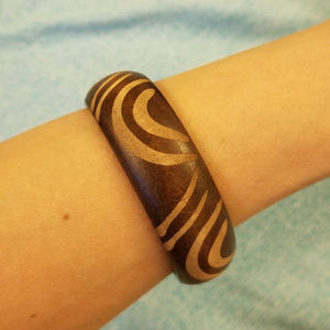 NWT Wooden Bangle Brown Tan